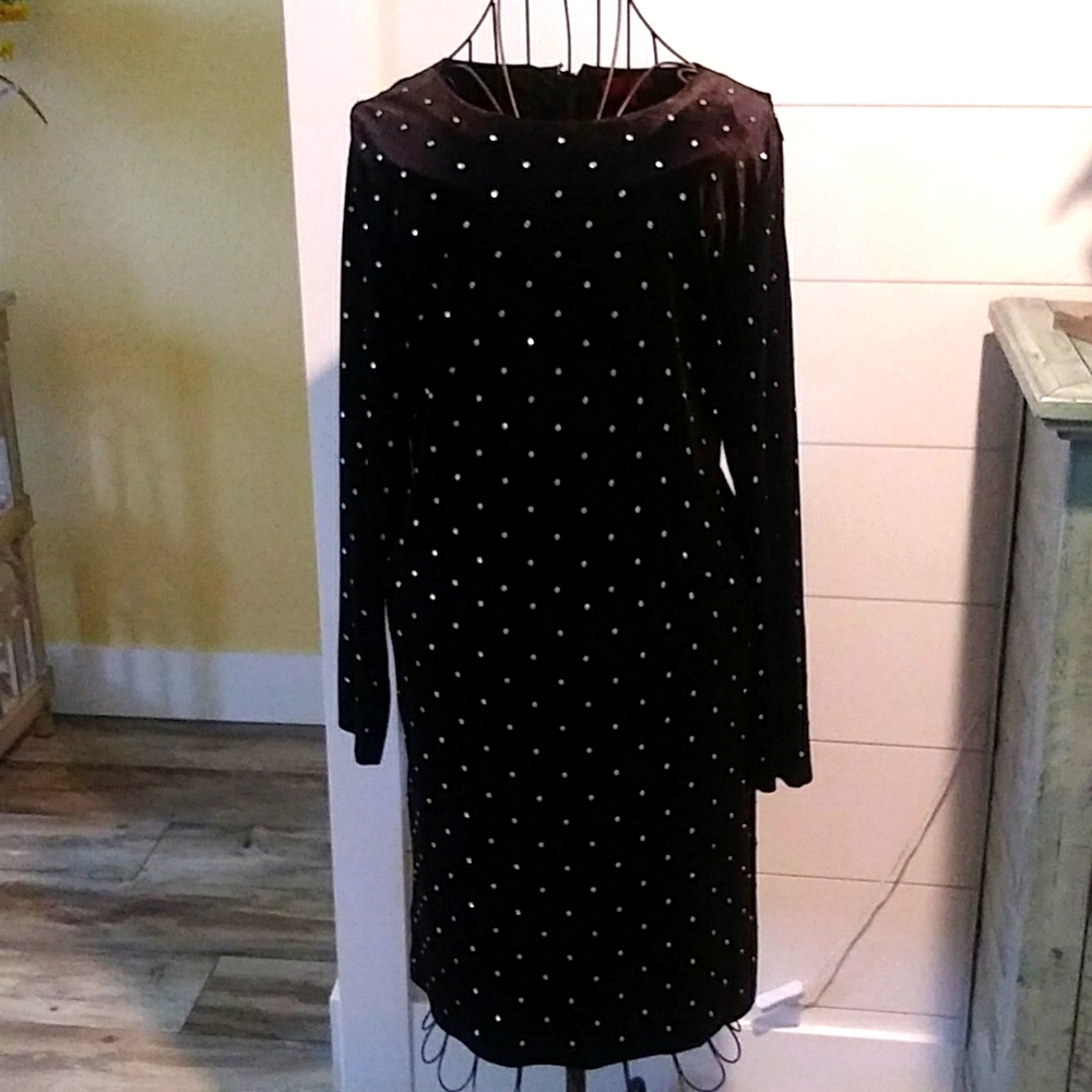 Ladies black velvet w rhinestone lined dress